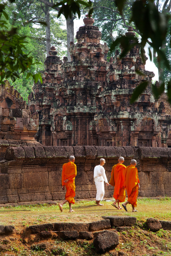 Monks with a view of the Central Sanctuary, Banteay Srei