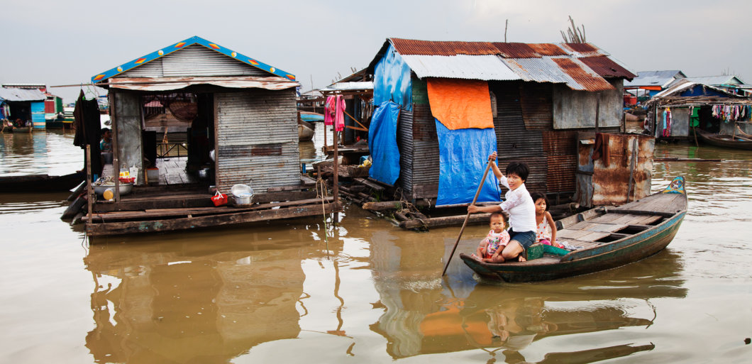Chong Kneas floating fishing village