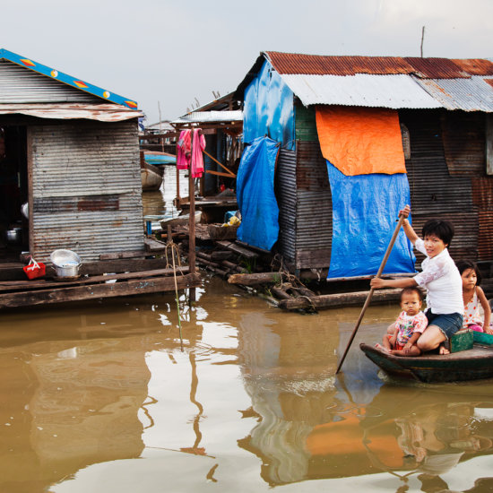 Chong Kneas floating fishing village